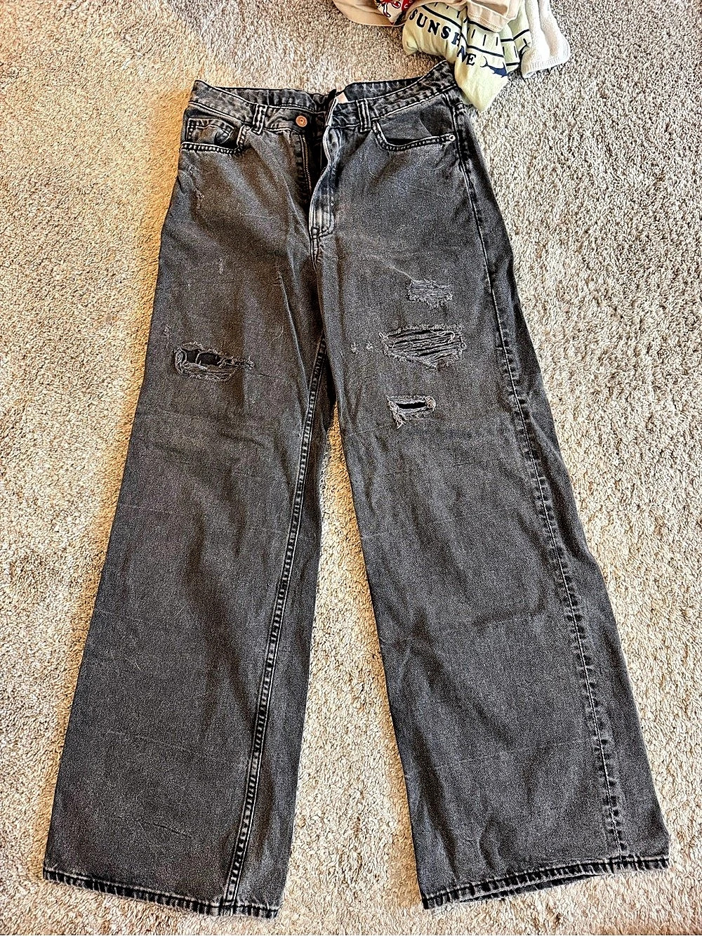 Women's Wide Leg Distressed Jeans in Black